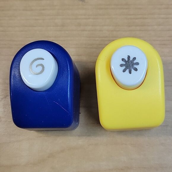 Punch Art..Emagination PAPER PUNCHES  LOT of 10 - Picture 4 of 6